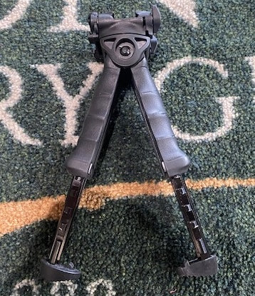 Used Smith & Wesson M&P15-22 .22 semi-auto package