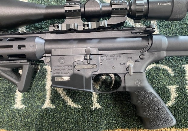 Used Smith & Wesson  M&P15-22 .22 semi-auto package