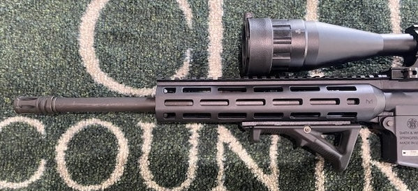Used Smith & Wesson  M&P15-22 .22 semi-auto package